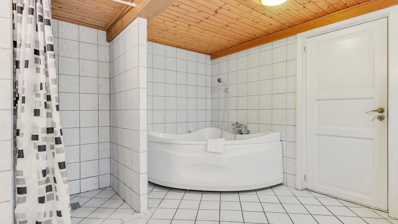 Photo of Bathroom in Hojer