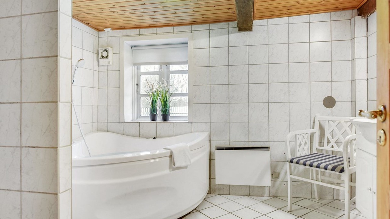 Photo of Bathroom in Hojer