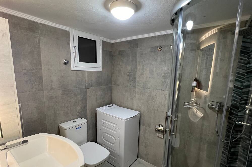 Photo of Bathroom in Serres