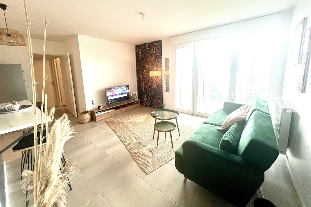 Photo of Livingroom in Cenon