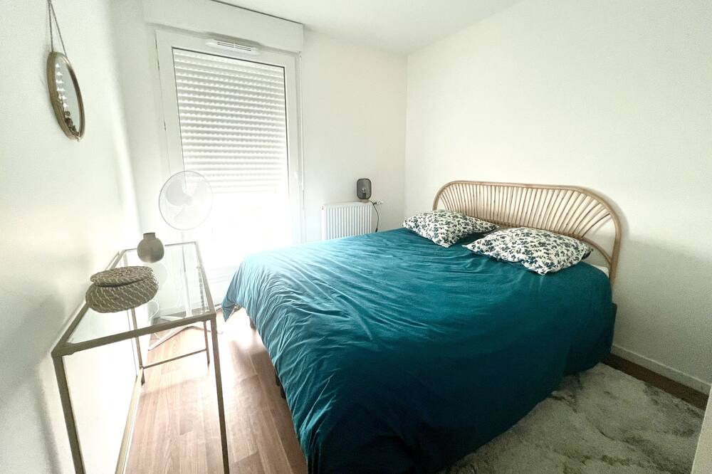 Photo of Bedroom in Cenon