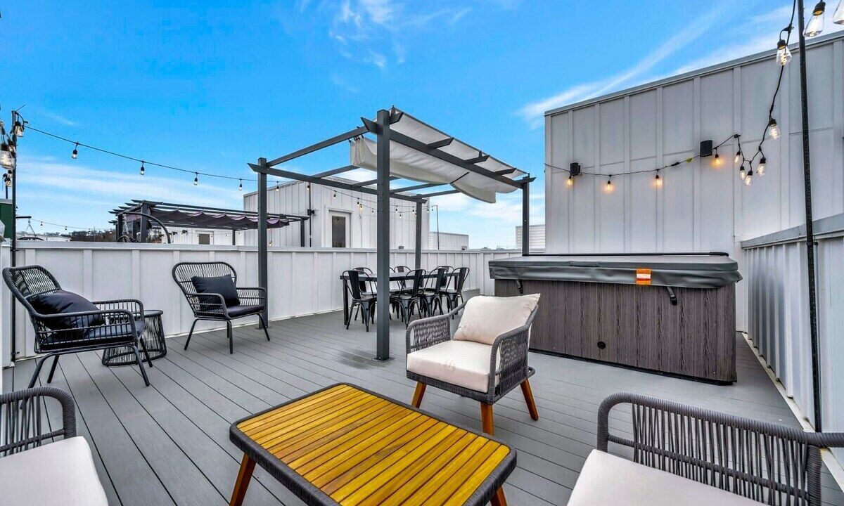 Photo of Outdoor in Corinne Place