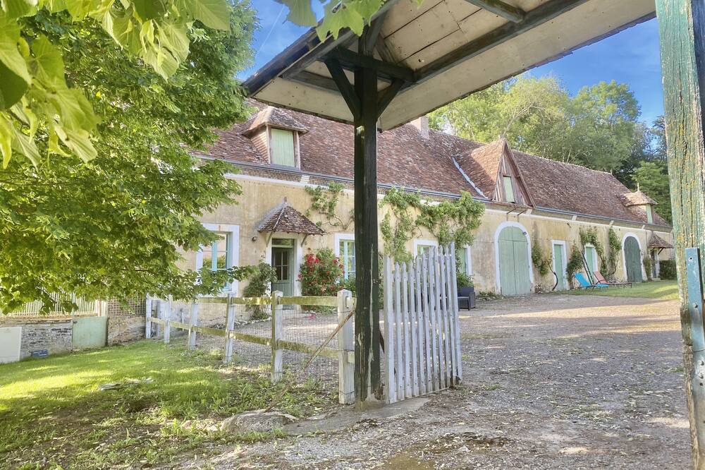 Photo of Outdoor in Appenai-sous-Belleme