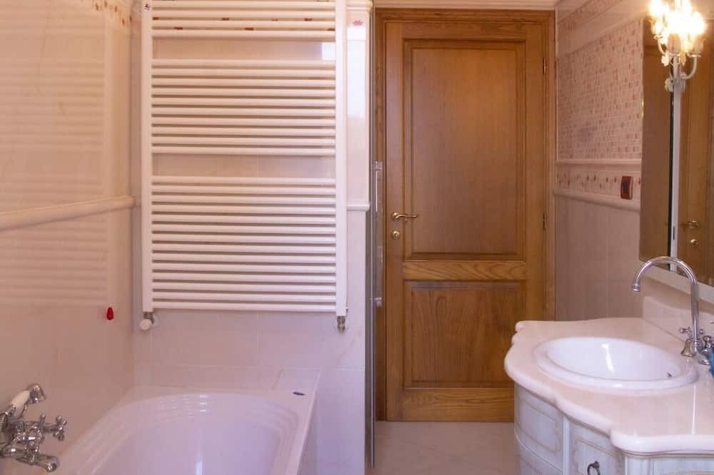 Photo of Bathroom in Vecchiano