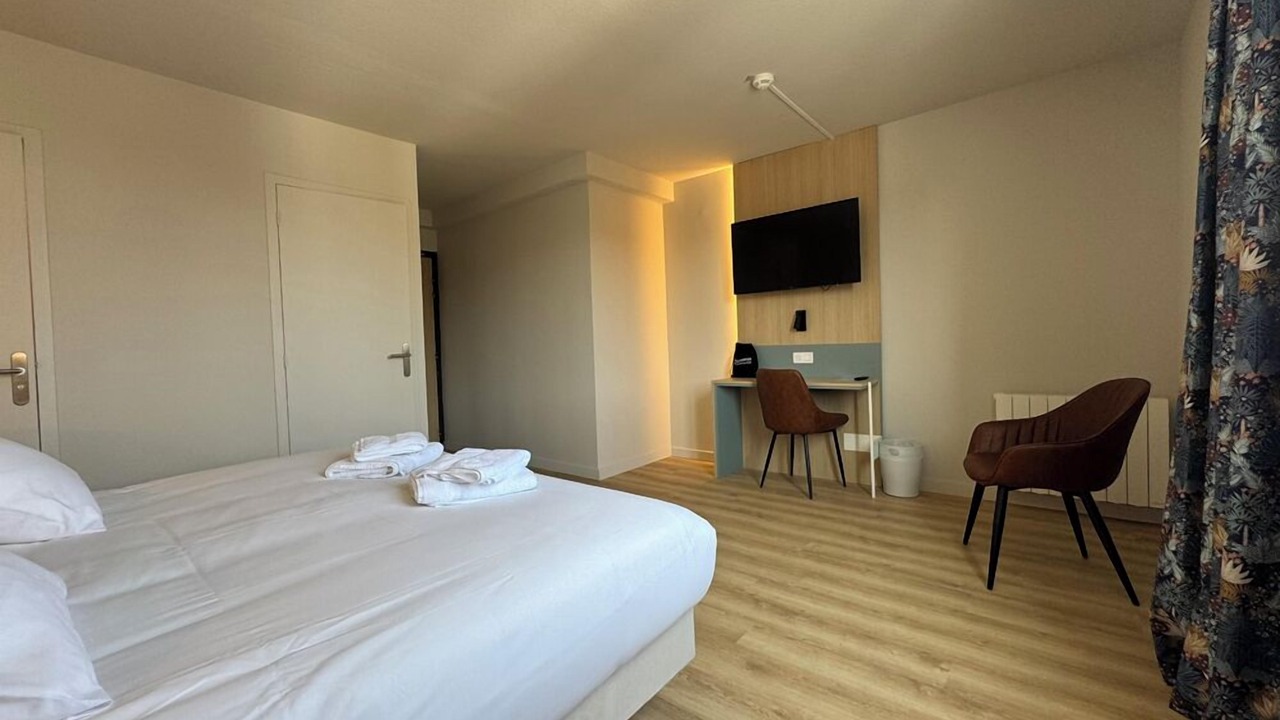 Photo of Bedroom in Carhaix-Plouguer