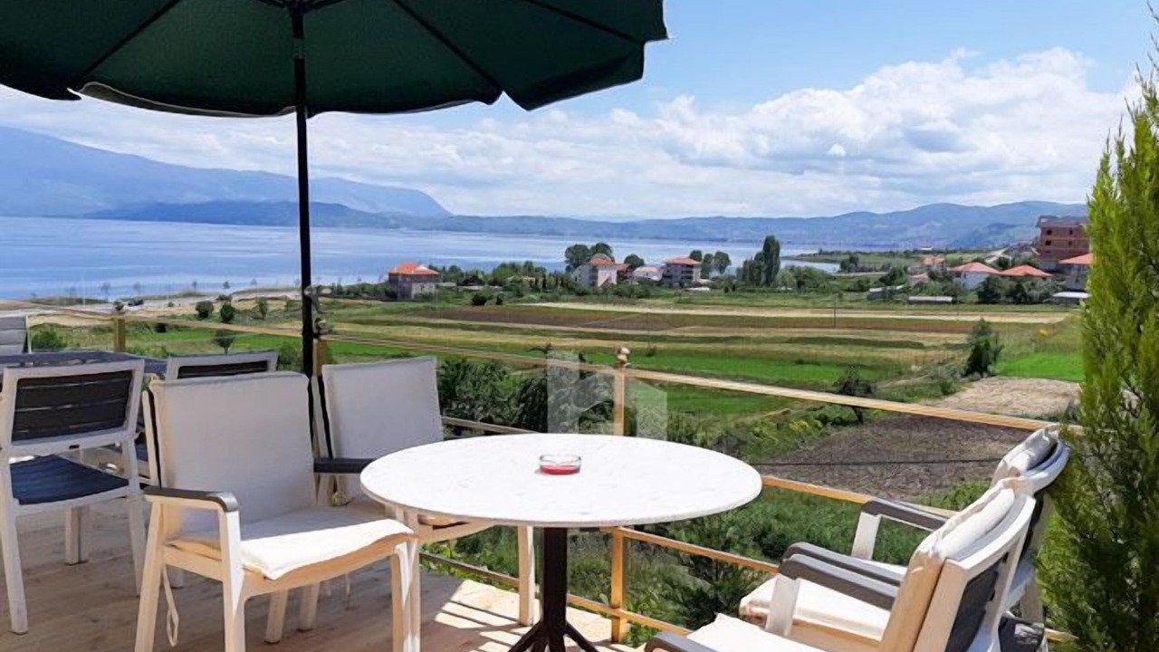 Photo of Patio Balcony in Udenisht
