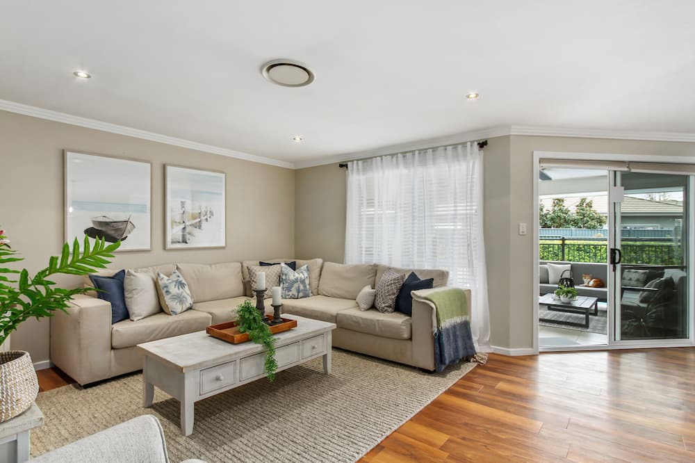 Photo of Livingroom in Hillvue