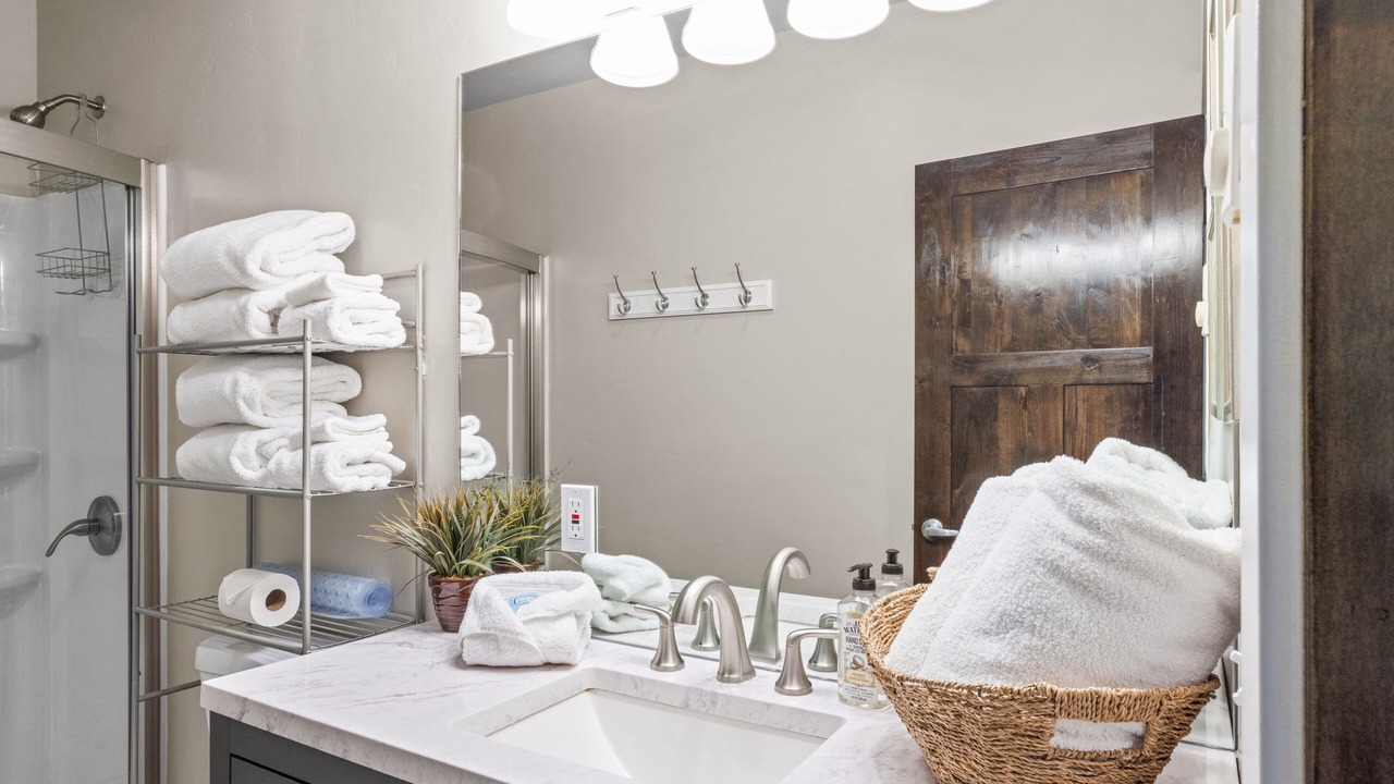 Photo of Bathroom in West Yellowstone