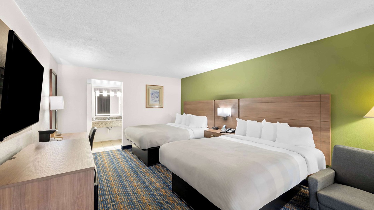 Photo of Bedroom in Luray