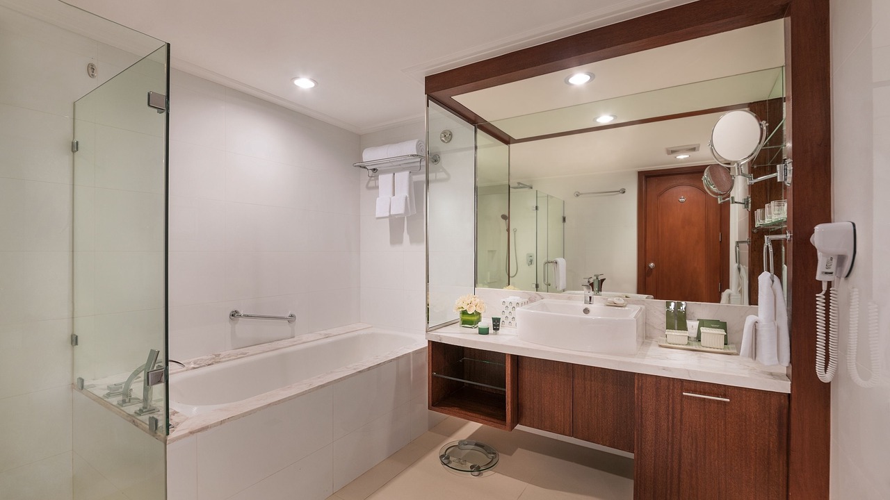 Photo of Bathroom in Wack-Wack Greenhills