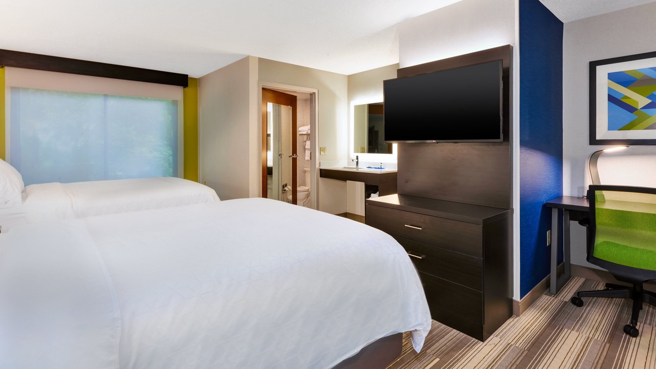 Photo of Bedroom in Hethwood - Prices Fork
