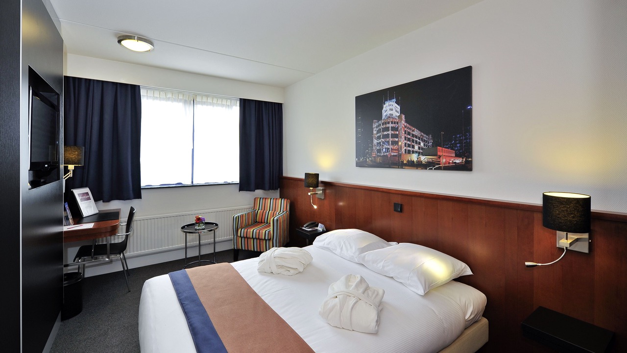 Photo of Bedroom in Stratum