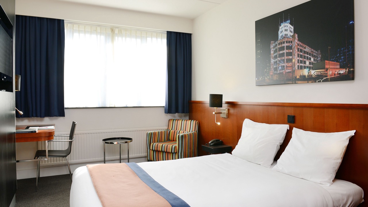 Photo of Bedroom in Stratum