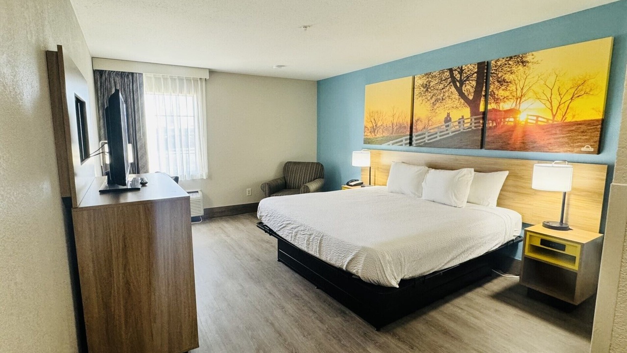 Photo of Bedroom in Shawnee