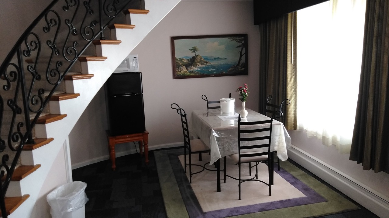 Photo of Livingroom in Luray