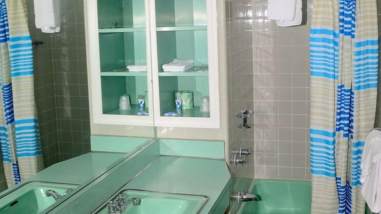 Photo of Bathroom in Luray