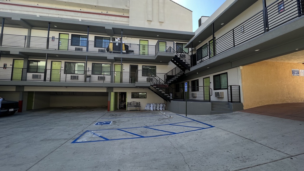 Photo of Outdoor in Hawthorne