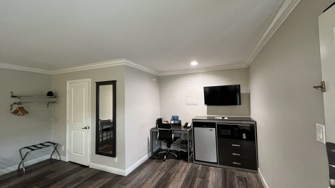 Photo of Bedroom in Hawthorne