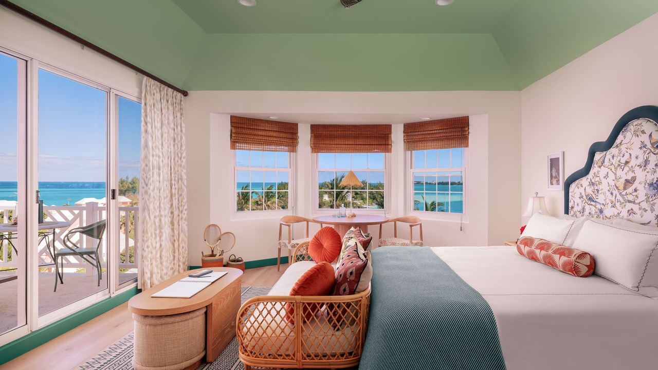 Photo of Livingroom in Somerset Village