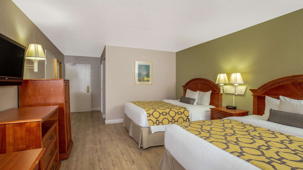 Photo of Bedroom in Tehachapi