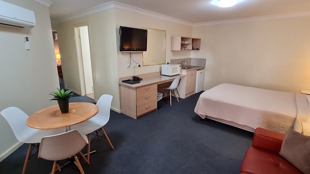 Photo of Bedroom in West Tamworth