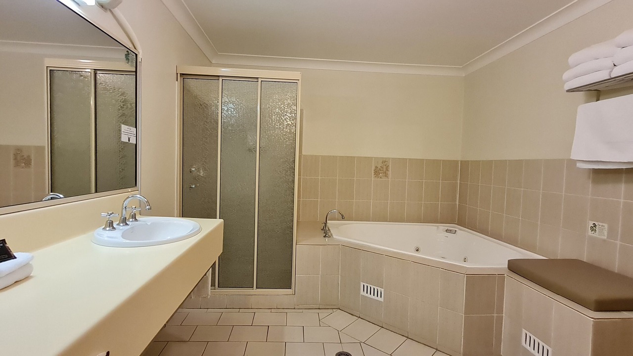 Photo of Bathroom in West Tamworth