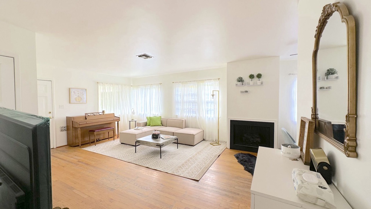 Photo of Livingroom in Norma Triangle