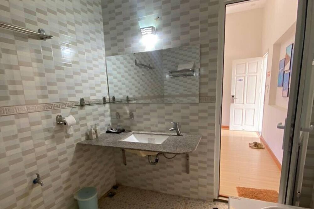 Photo of Bathroom in Luong Son