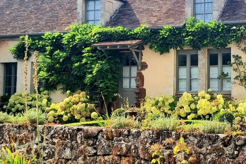 Photo of Outdoor in La Perriere