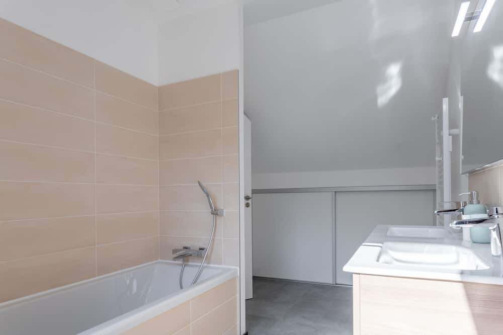 Photo of Bathroom in Landrevarzec