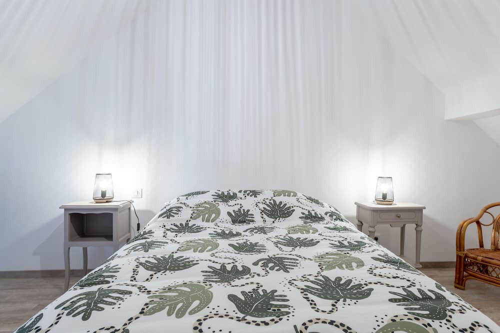 Photo of Bedroom in Landrevarzec