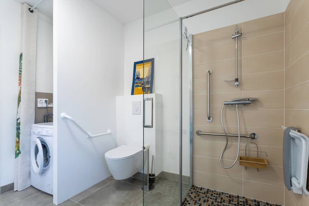 Photo of Bathroom in Landrevarzec