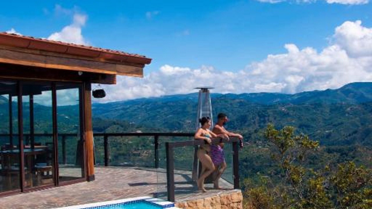 Photo of Outdoor in Roble