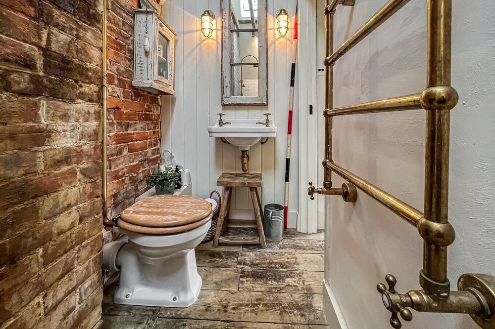Photo of Bathroom in Ticehurst