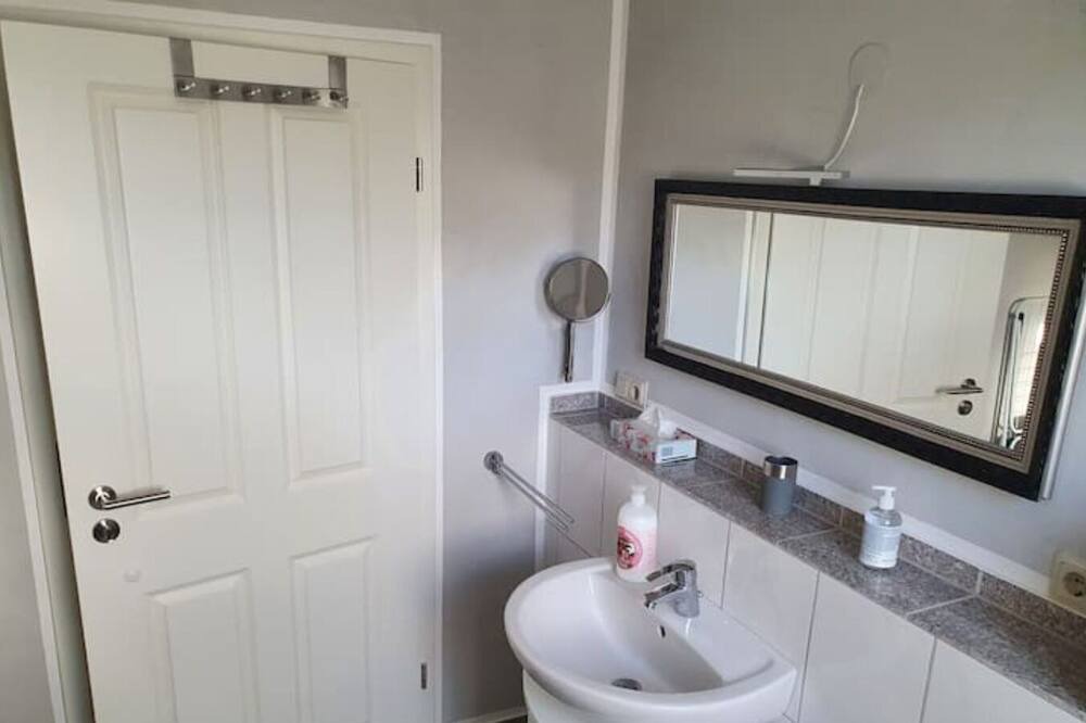 Photo of Bathroom in Gleichen