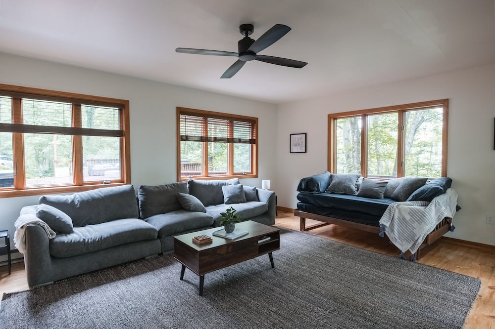 Photo of Livingroom in Mill Hall