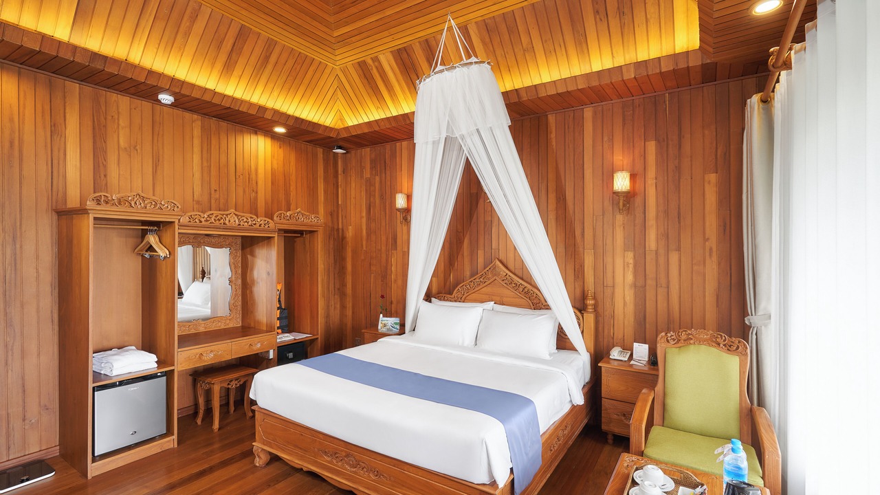 Photo of Bedroom in Nga Phe Chaung