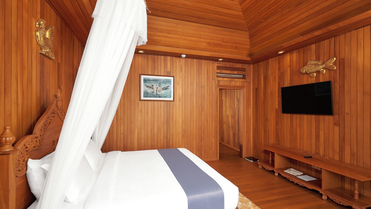Photo of Bedroom in Nga Phe Chaung