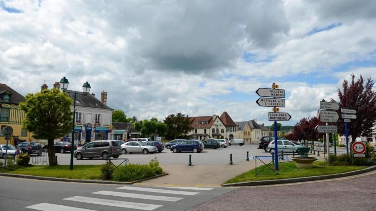 Photo of Outdoor in Le Mele-sur-Sarthe