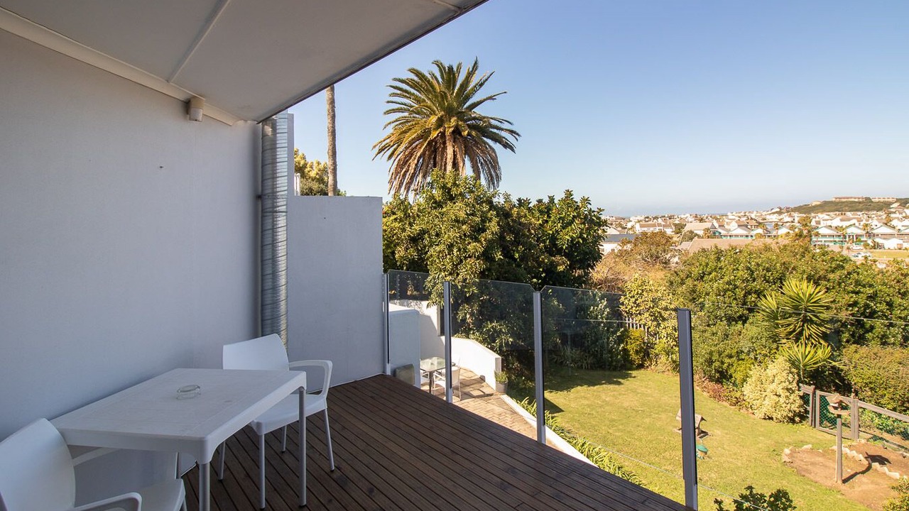 Photo of Patio Balcony in West Bank