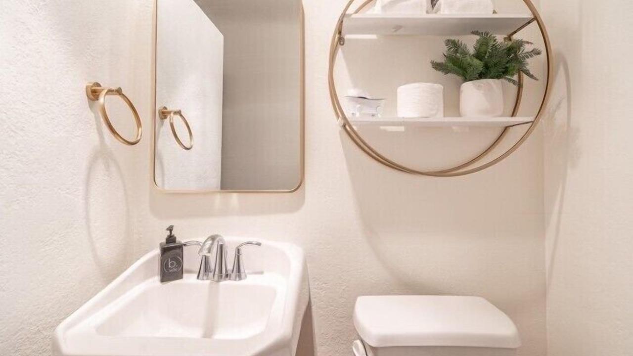 Photo of Bathroom in Bandon