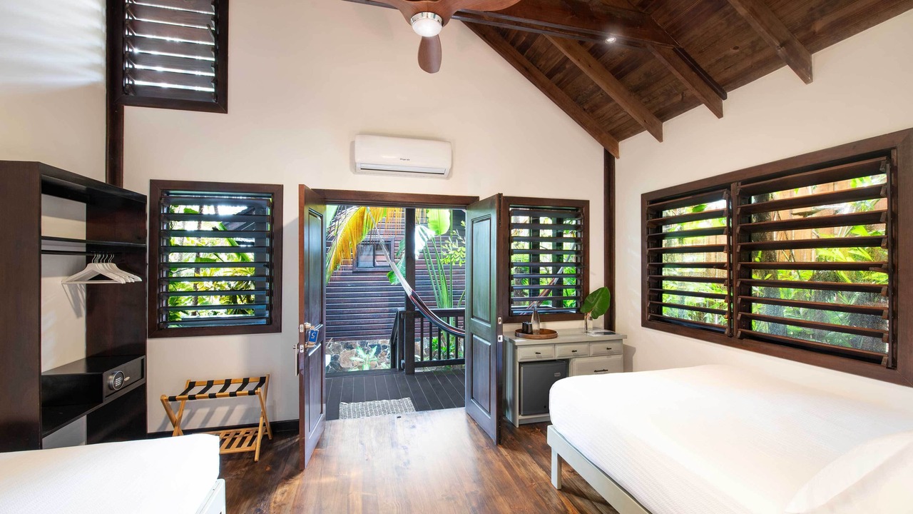 Photo of Bedroom in Antoneys Cay