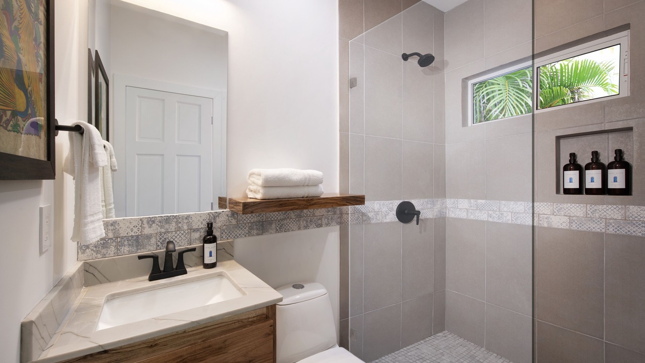 Photo of Bathroom in Antoneys Cay