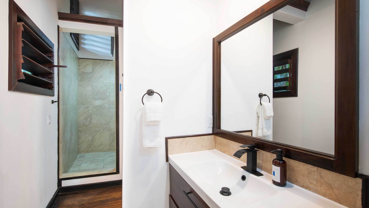 Photo of Bathroom in Antoneys Cay