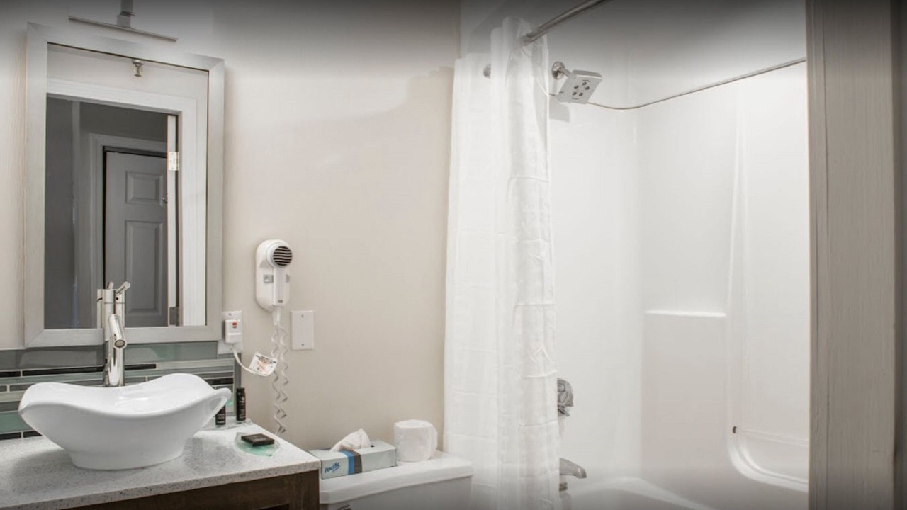 Photo of Bathroom in Narragansett Pier