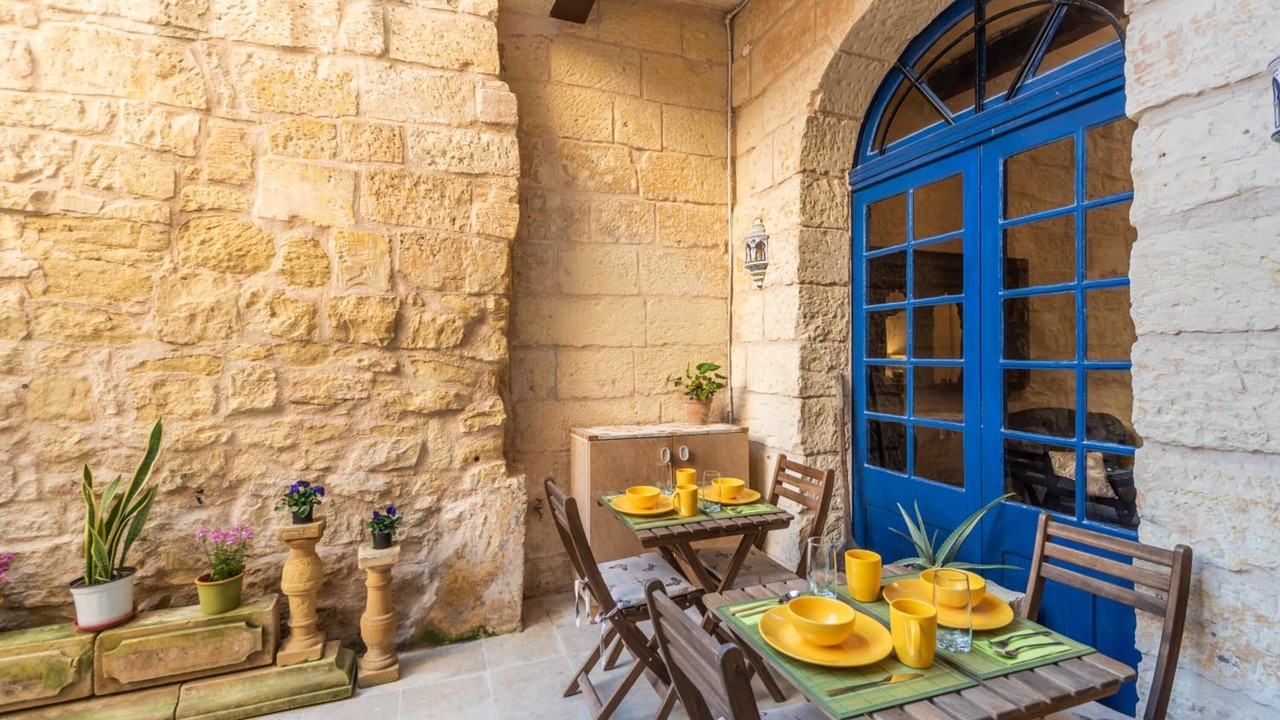 Photo of Patio Balcony in St. Julian's