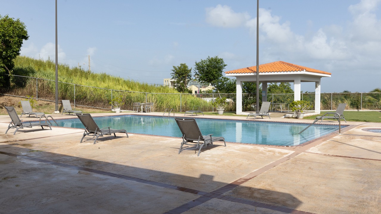 Photo of Outdoor in Mameyes II