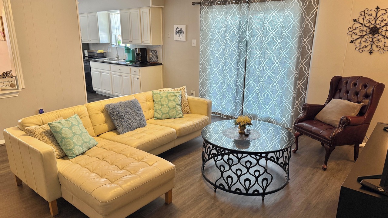 Photo of Livingroom in Houston