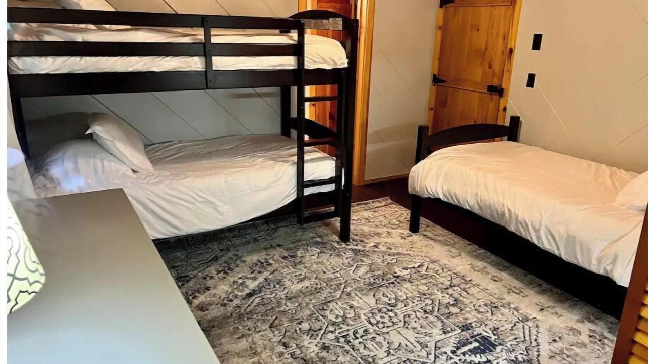 Photo of Bedroom in Pearisburg