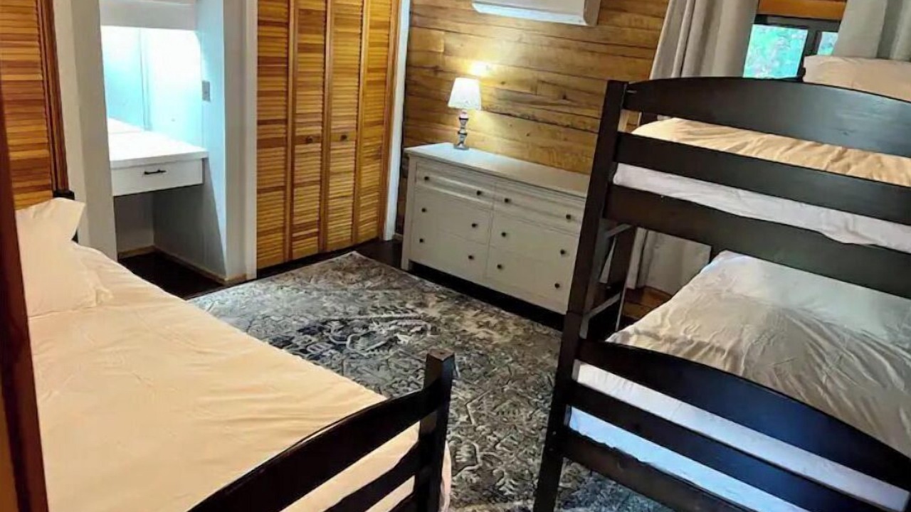 Photo of Bedroom in Pearisburg